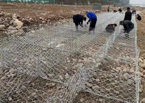 पानी के नियंत्रण के लिए पाउडर लेपित/गल्वानाइज्ड गैबियन बास्केट 1*1*2 मीटर